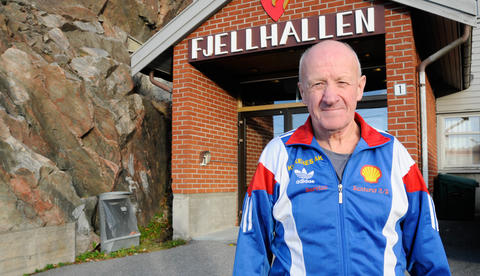 Wily Bangsund er assistenttrener hos Kirkenes Atletklubb (KAK)