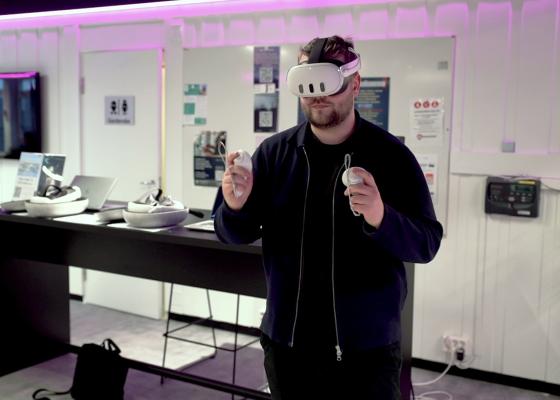 VR